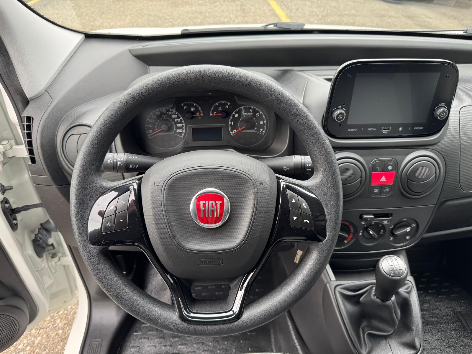 FIAT Fiorino 1.3 MJ Adventure-showroom-element-2