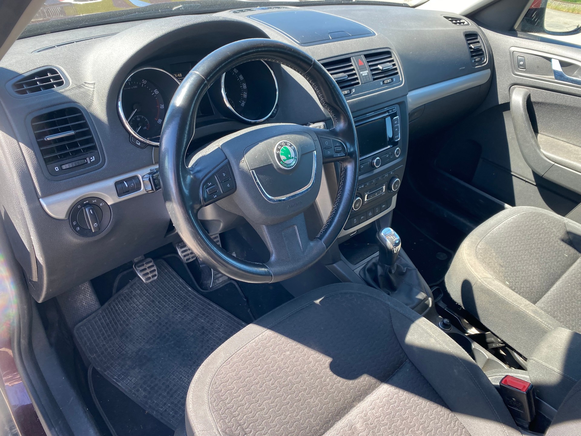 SKODA Yeti 1.8 TSI Ambition 4x4-image-4
