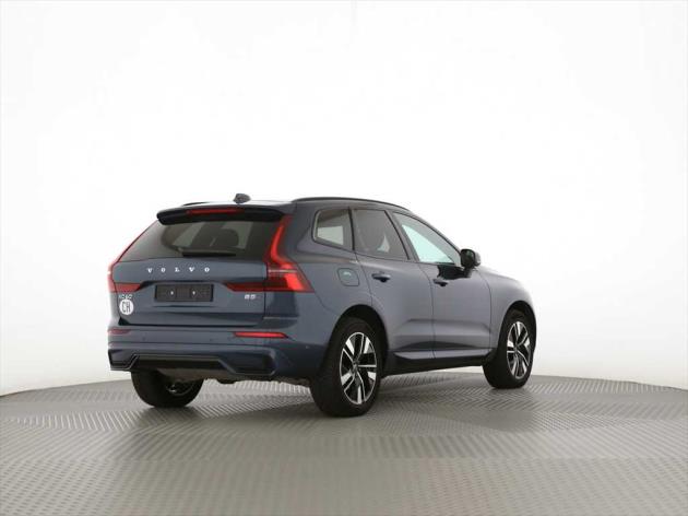 VOLVO XC60 B5 Benzin Mild Hybrid AWD Plus Dark Geartronic-showroom-element-1