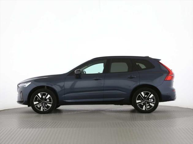VOLVO XC60 B5 Benzin Mild Hybrid AWD Plus Dark Geartronic-showroom-element-3