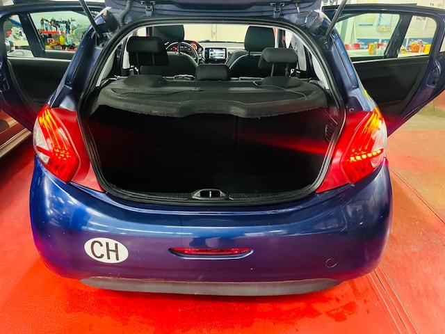 PEUGEOT 208 1.2 VTI Access-image-10