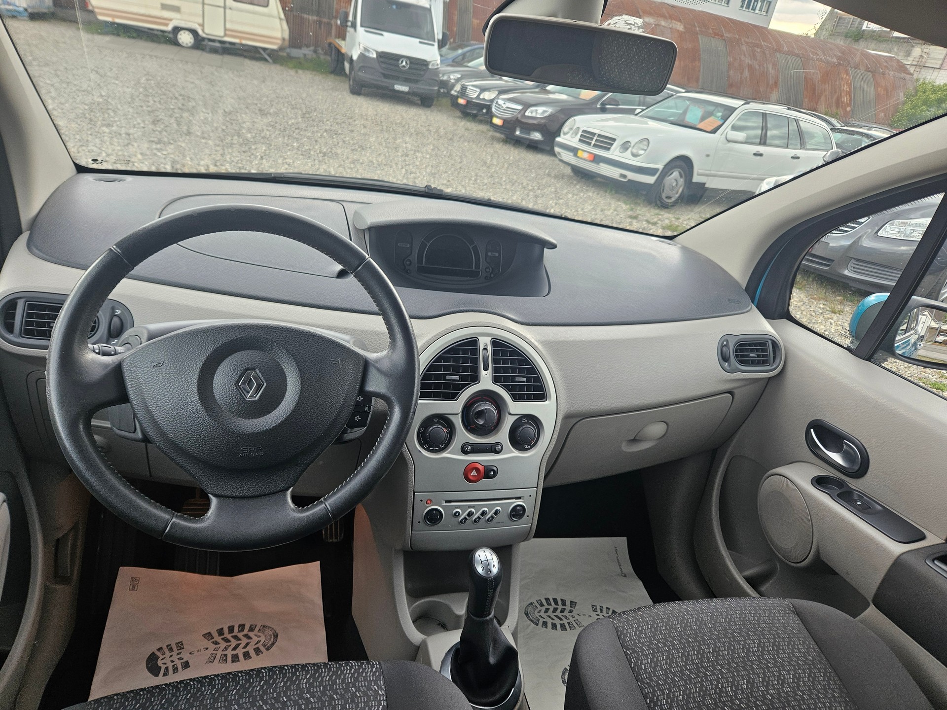 RENAULT Modus 1.4 16V Dynamique Confort-image-10