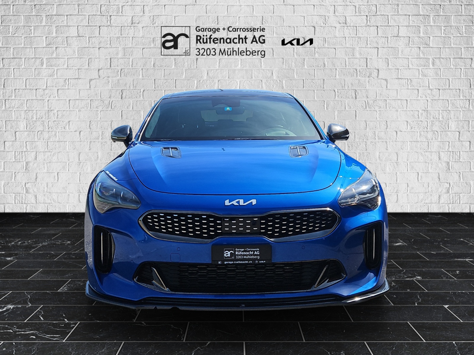KIA Stinger GT 3.3 T-GDi-showroom-element-2