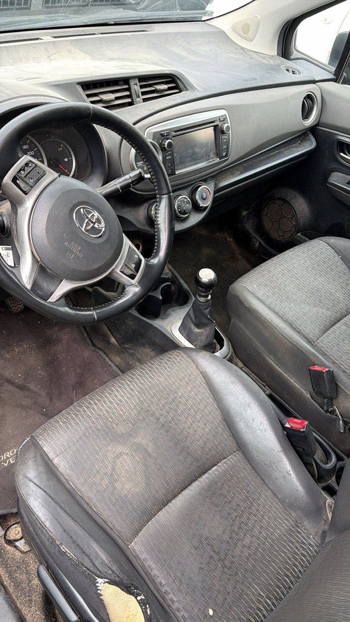 TOYOTA Yaris 1.33 Luna Multidrive-image-7