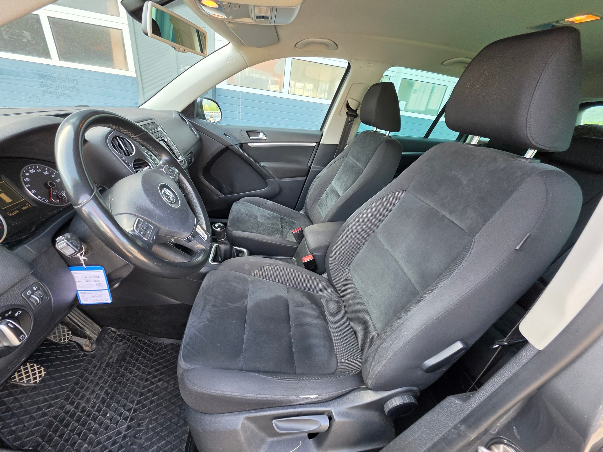 VW Tiguan 2.0 TDI BlueMotion Track&Field 4Motion-image-11