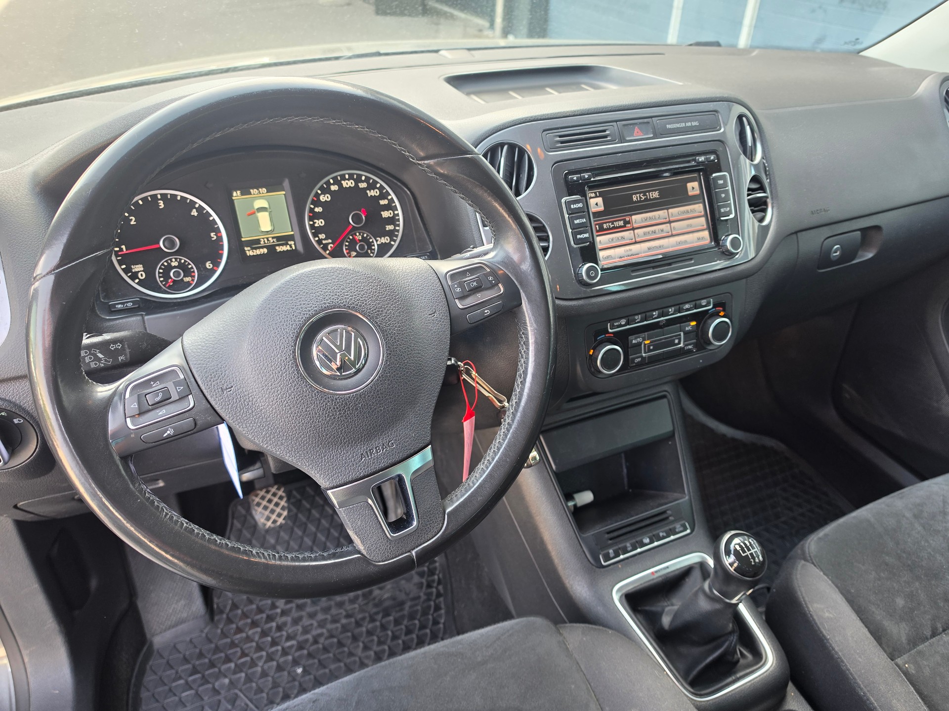 VW Tiguan 2.0 TDI BlueMotion Track&Field 4Motion-image-12