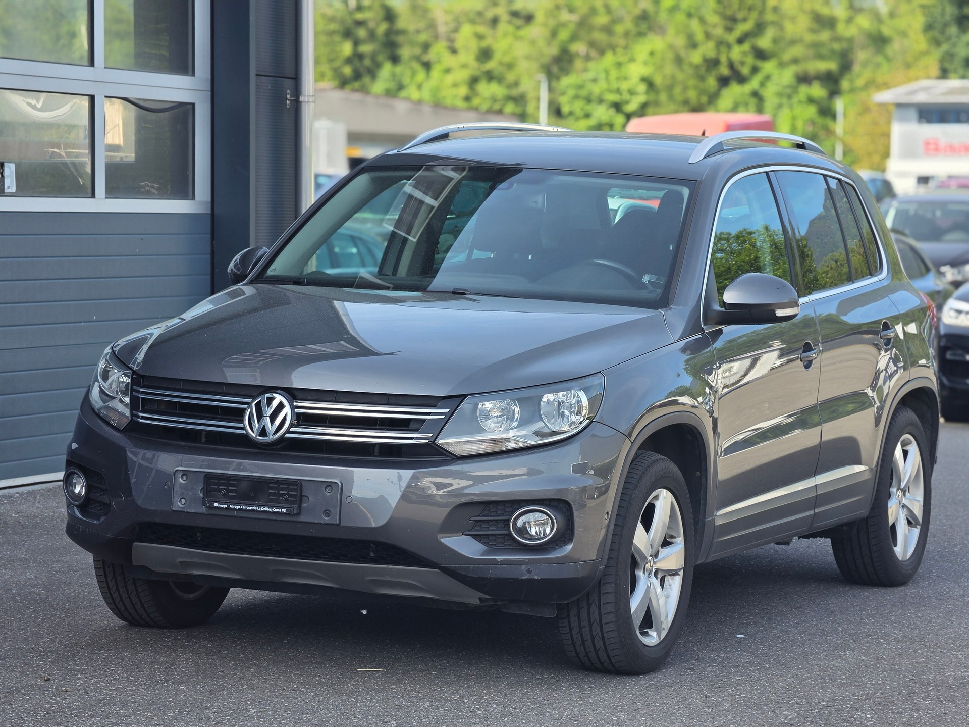 VW Tiguan 2.0 TDI BlueMotion Track&Field 4Motion-showroom-element-2