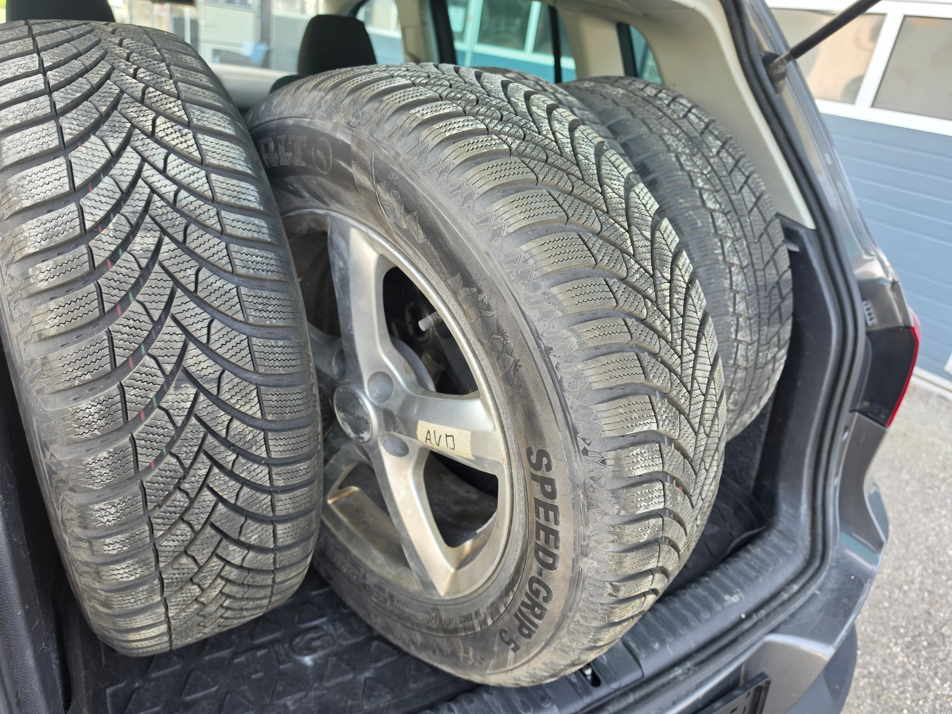 VW Tiguan 2.0 TDI BlueMotion Track&Field 4Motion-image-7