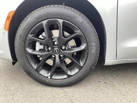 CHRYSLER Pacifica 3.6 V6 Limited S 291 PS / 7-Plätzer-image-8