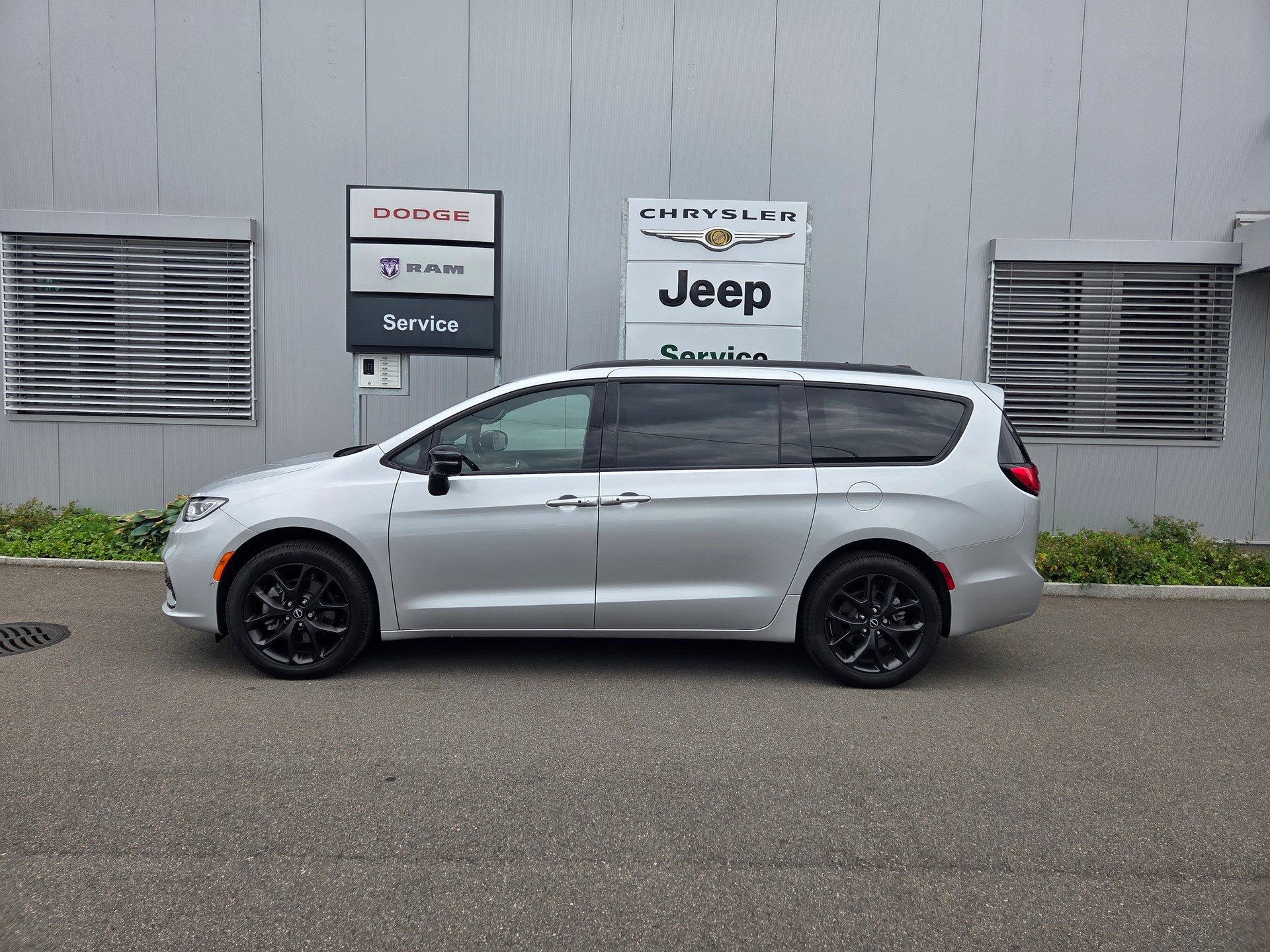 CHRYSLER Pacifica 3.6 V6 4x4 Limited S 291 PS / 7-Plätzer