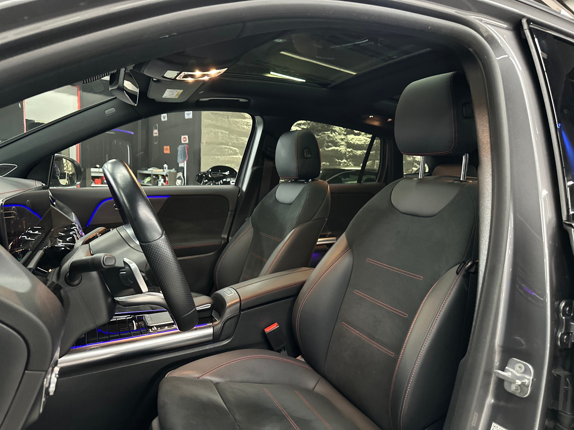 MERCEDES-BENZ EQA 350 AMG Line 4Matic**Leasing Übernahme Möglich**-image-6