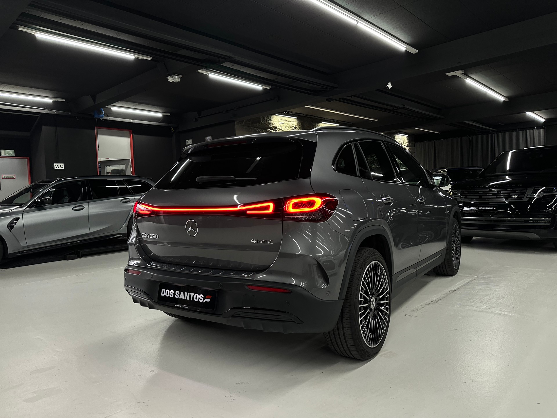 MERCEDES-BENZ EQA 350 AMG Line 4Matic**Leasing Übernahme Möglich**-image-2