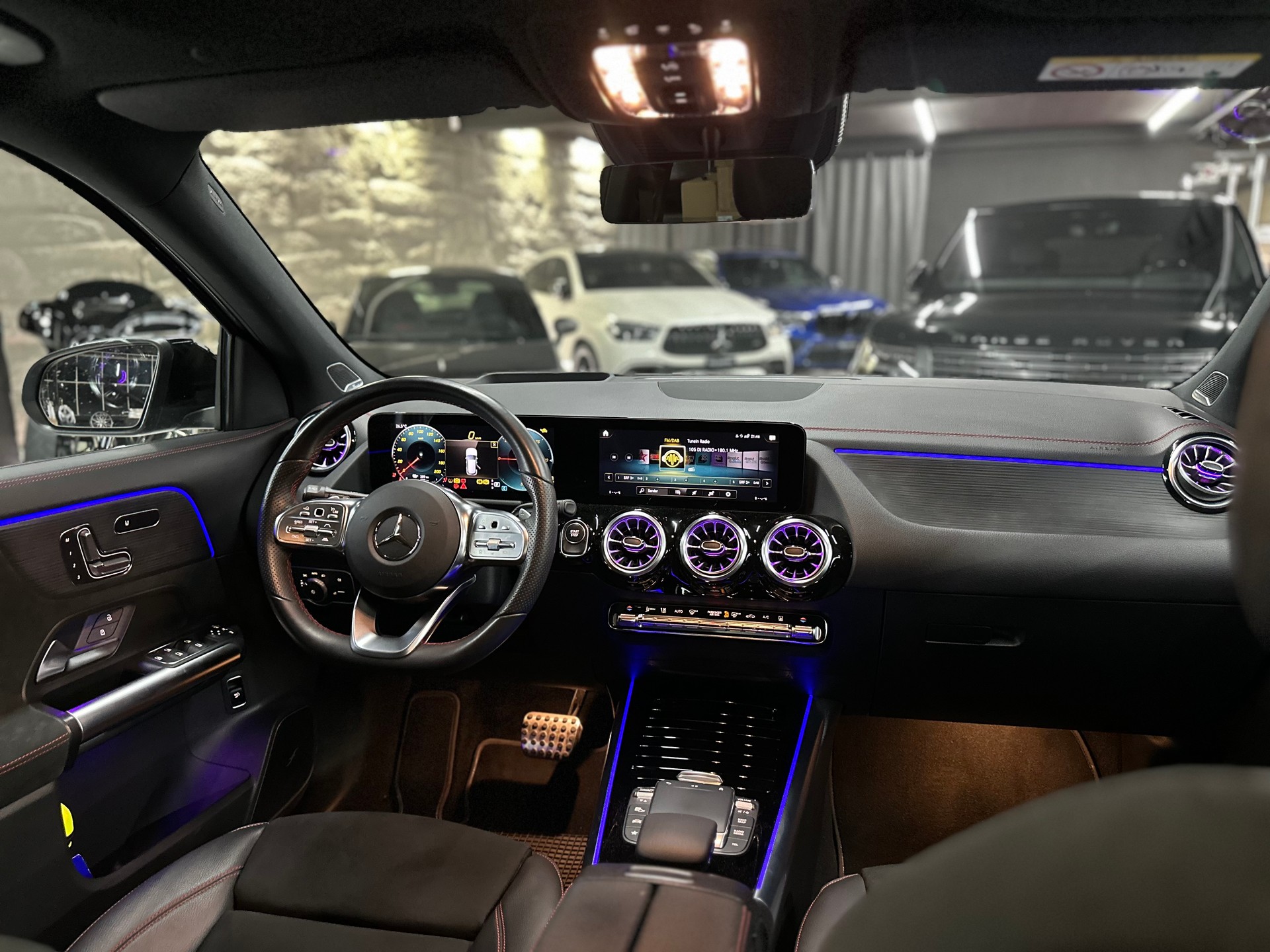 MERCEDES-BENZ EQA 350 AMG Line 4Matic**Leasing Übernahme Möglich**-image-5