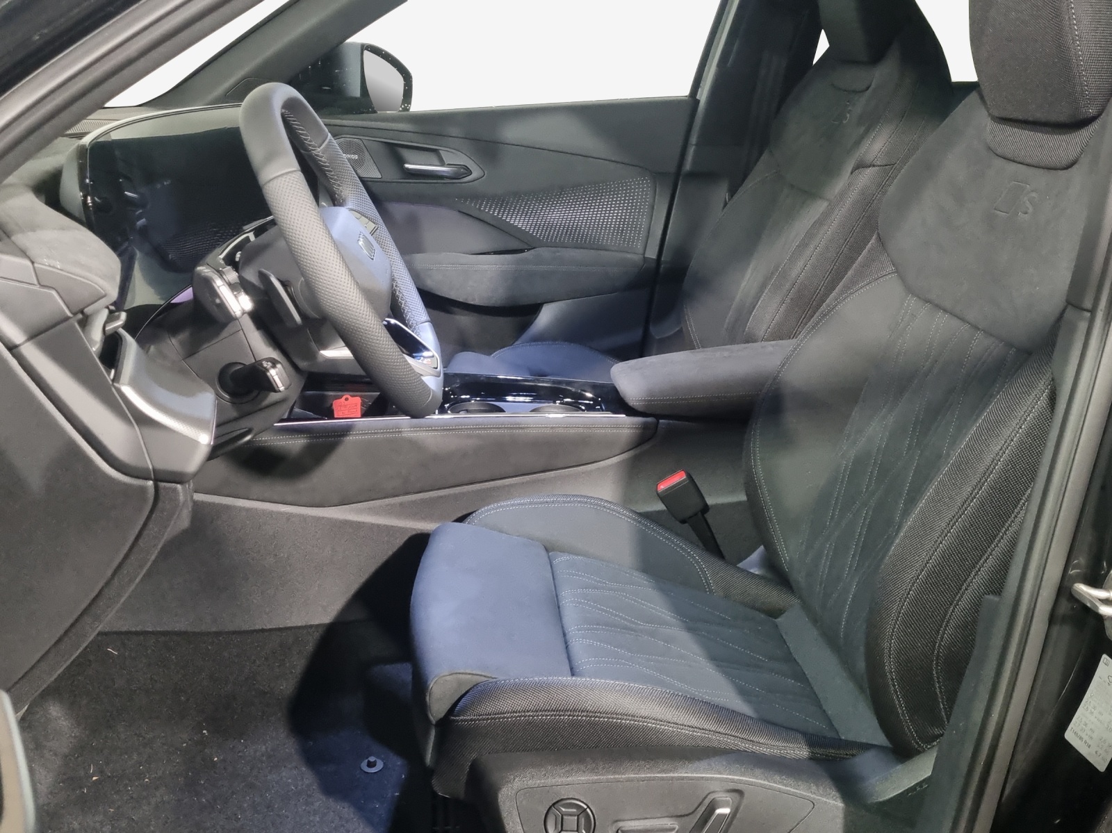 AUDI Q3 SUV TFSI quattro 195 kW S tronic-image-7