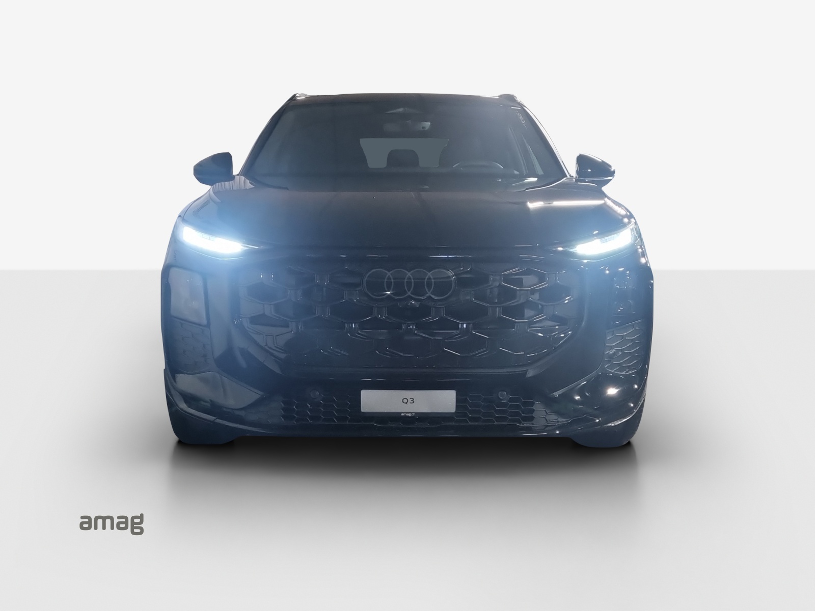 AUDI Q3 SUV TFSI quattro 195 kW S tronic-image-6