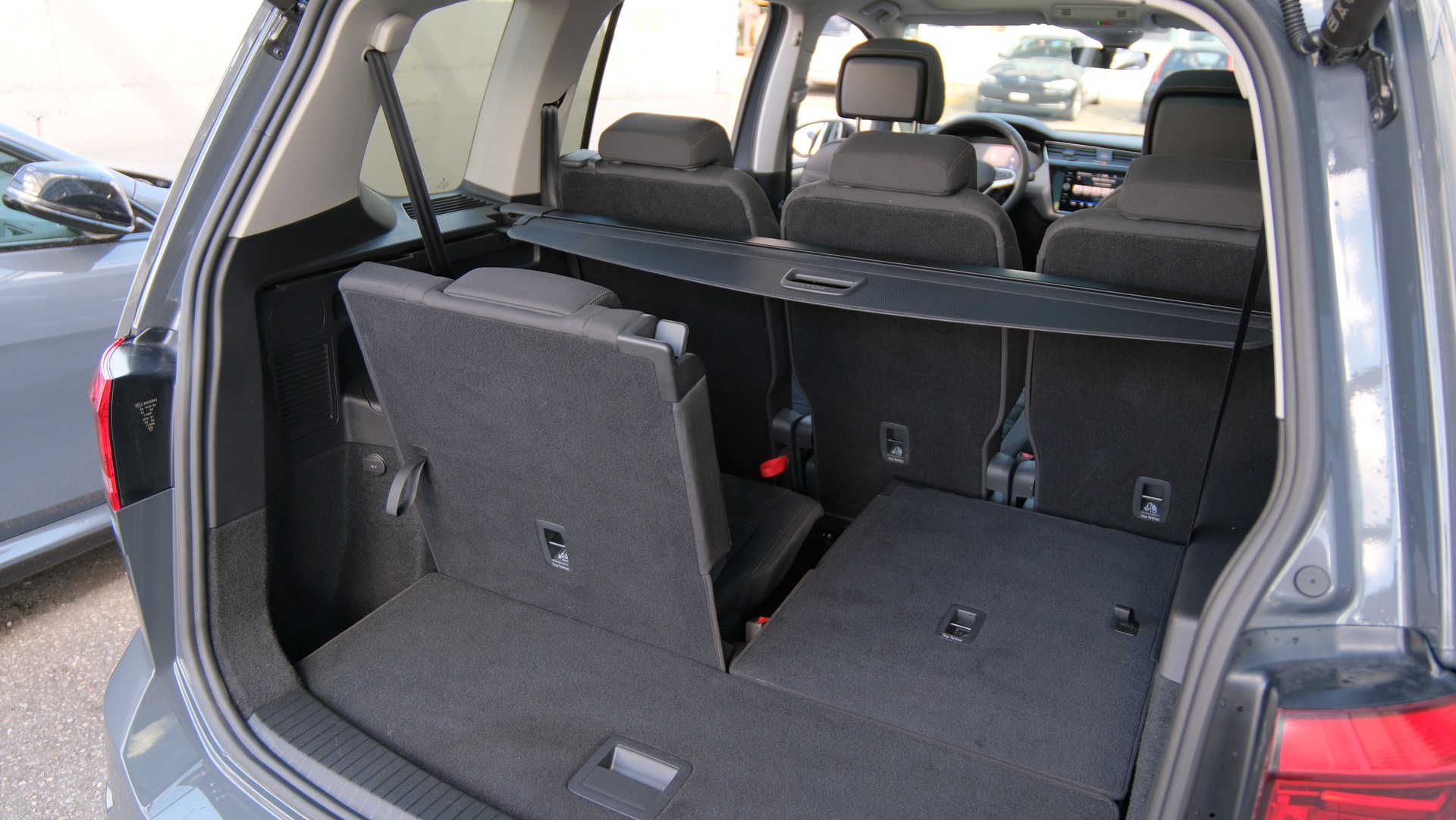 VW Touran 1.5 TSI EVO Comfortline United R Line DSG-image-6