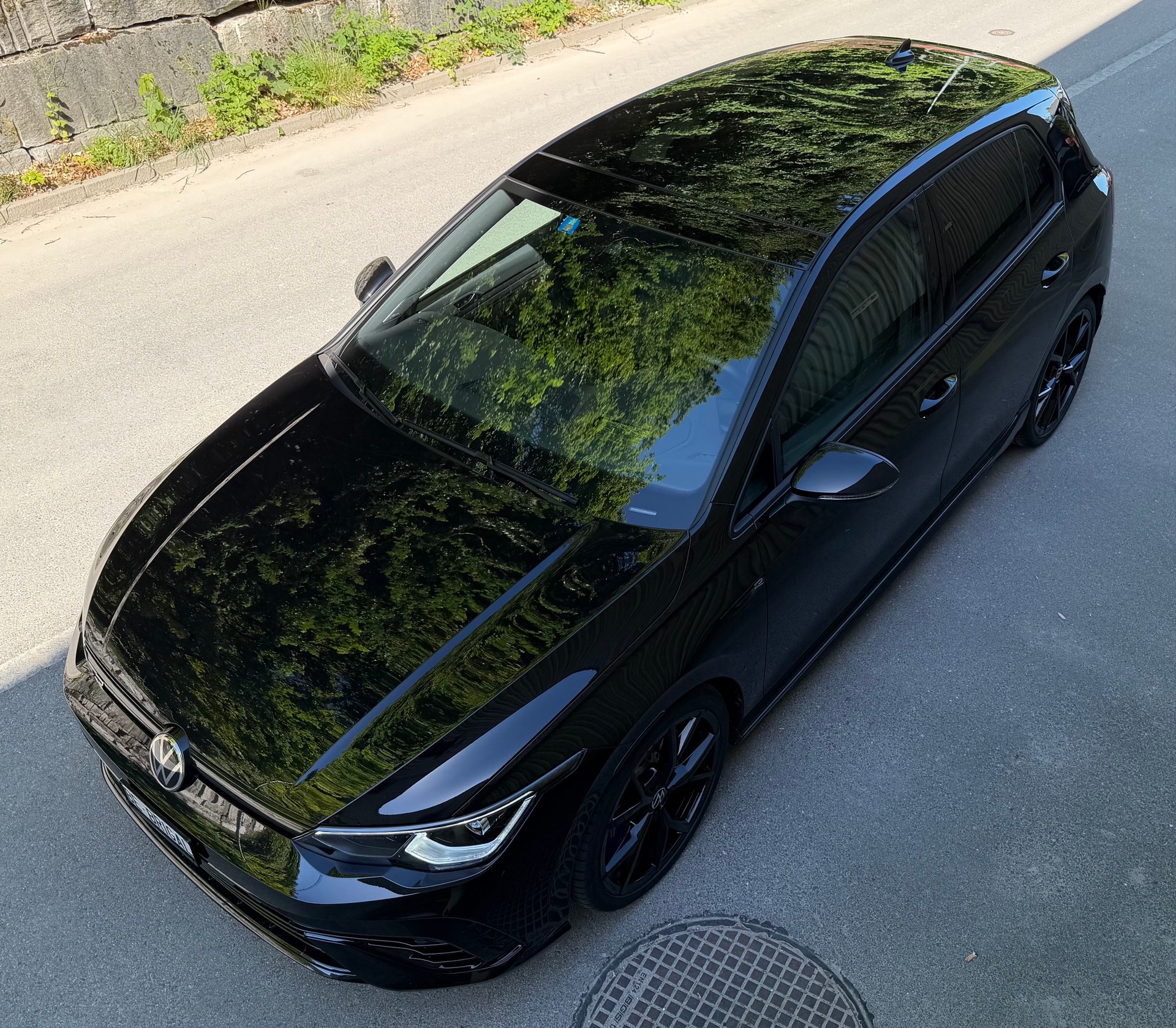 VW Golf 2.0 TSI R DSG 4Motion-image-6