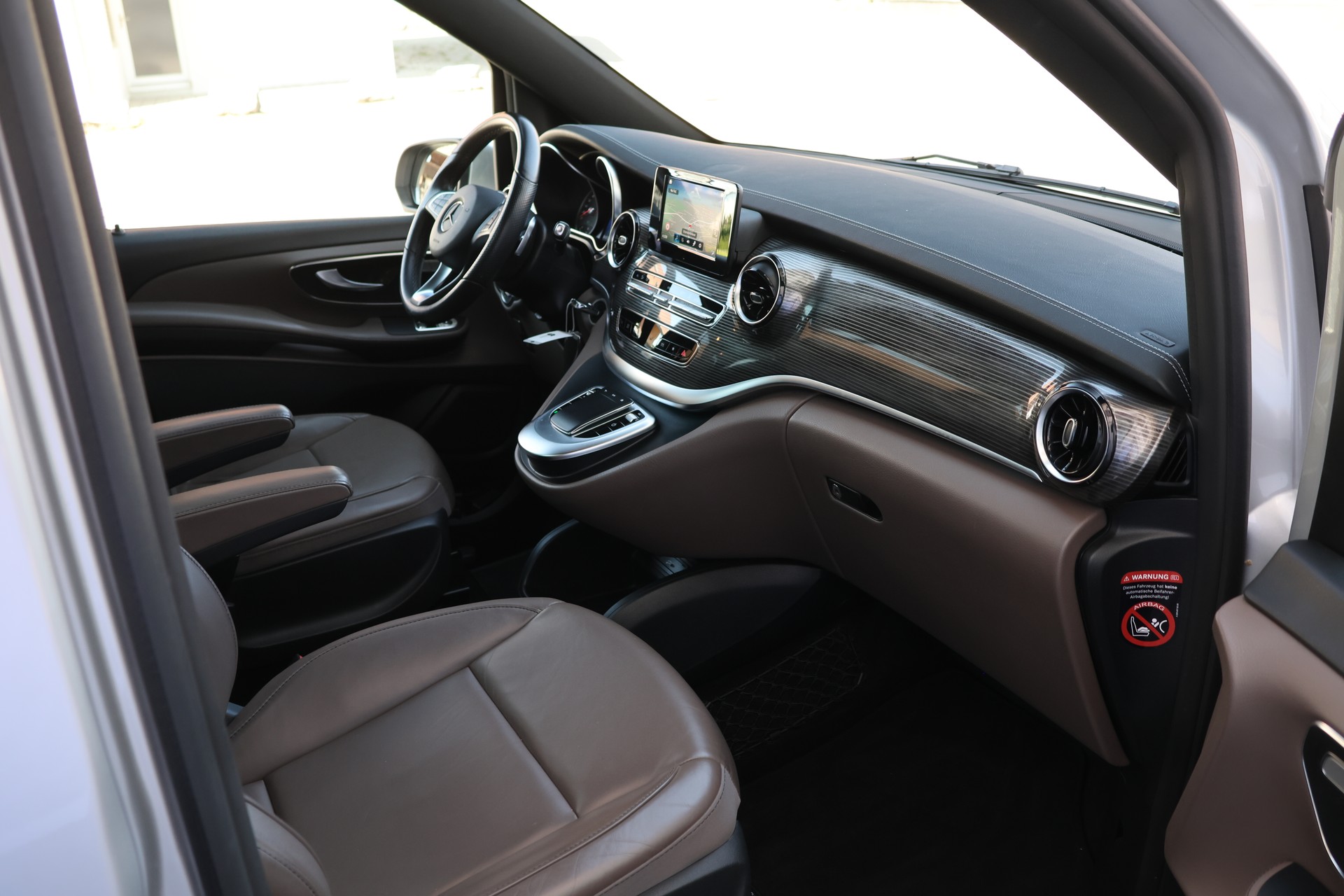 MERCEDES-BENZ V 250 d lang Avantgarde 9G-Tronic (CH) 7Plätzer-image-21