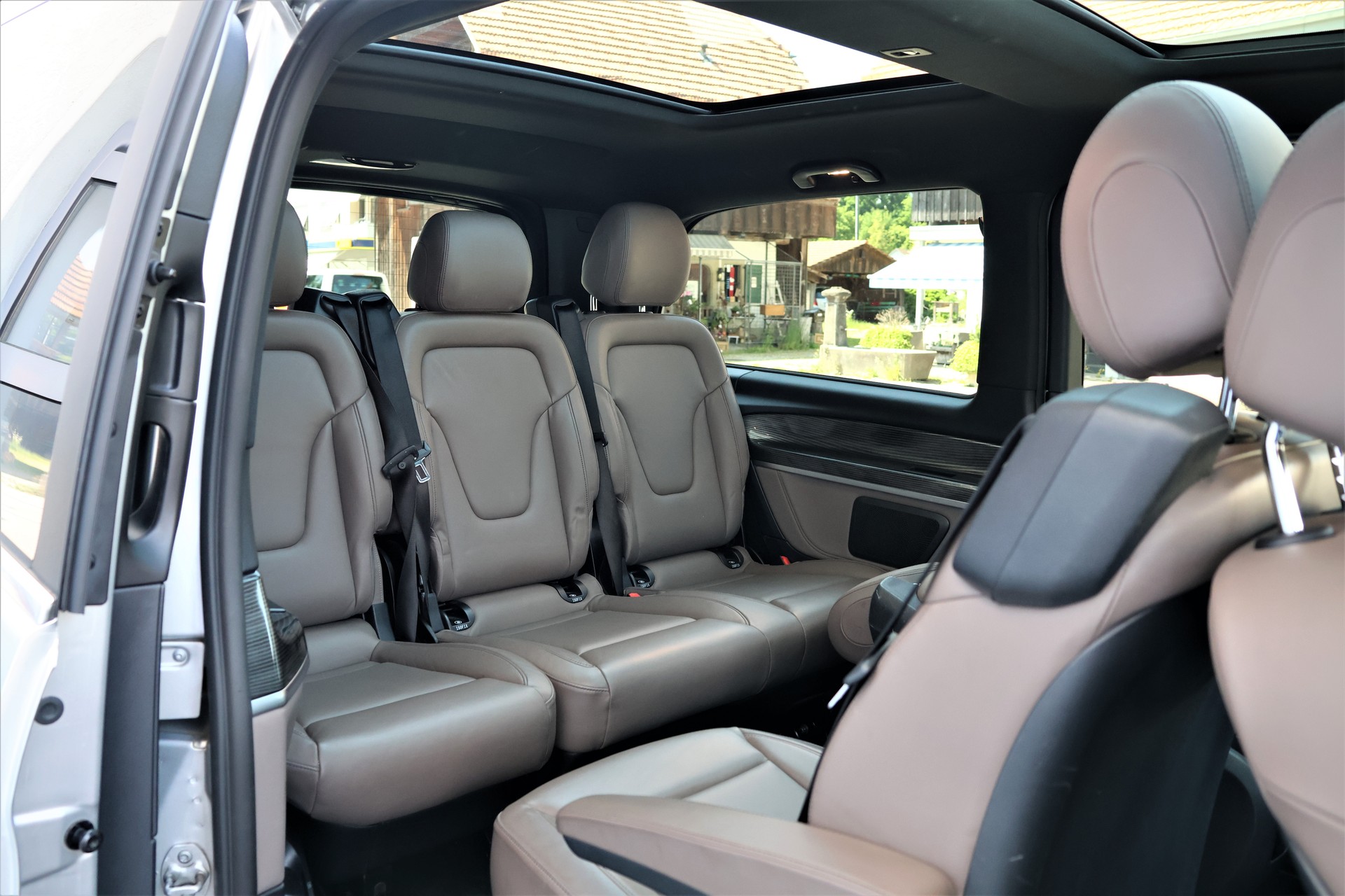 MERCEDES-BENZ V 250 d lang Avantgarde 9G-Tronic (CH) 7Plätzer-image-20