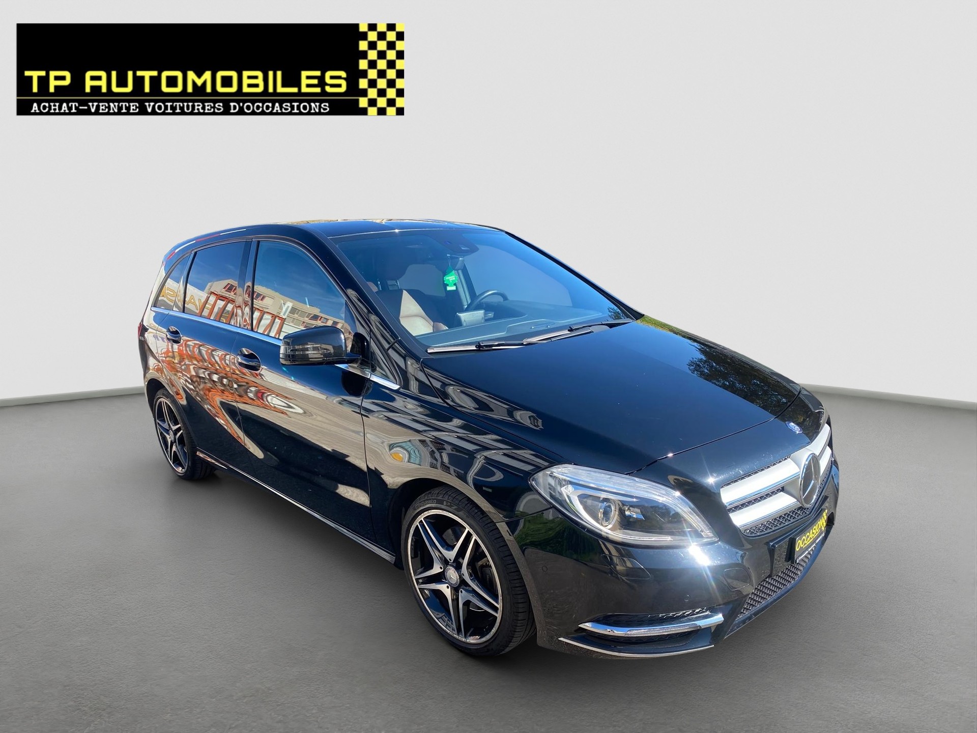 MERCEDES-BENZ B 250 7G-DCT-image-2