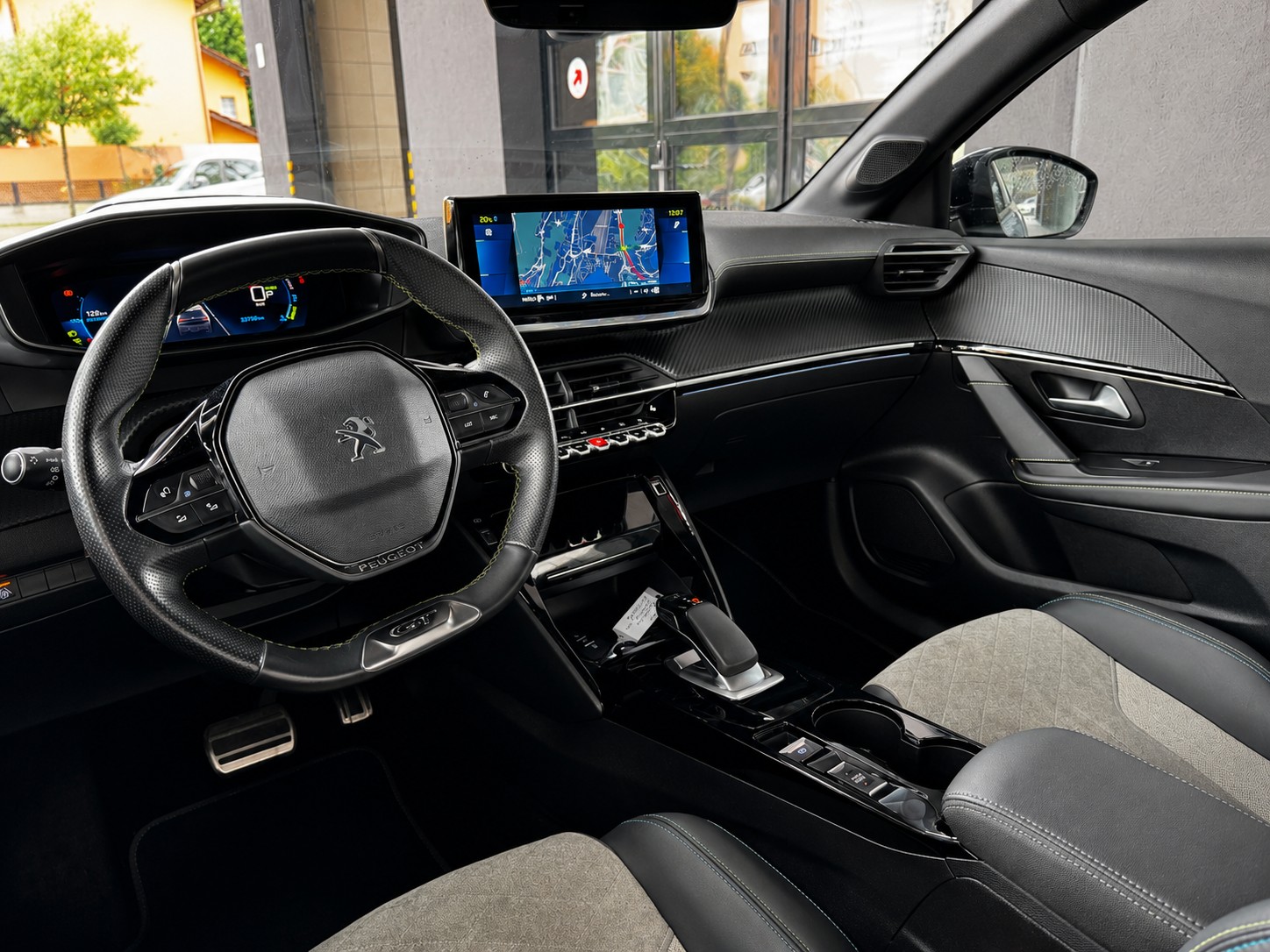 PEUGEOT 208 Elektrik GT (e-208)-image-8
