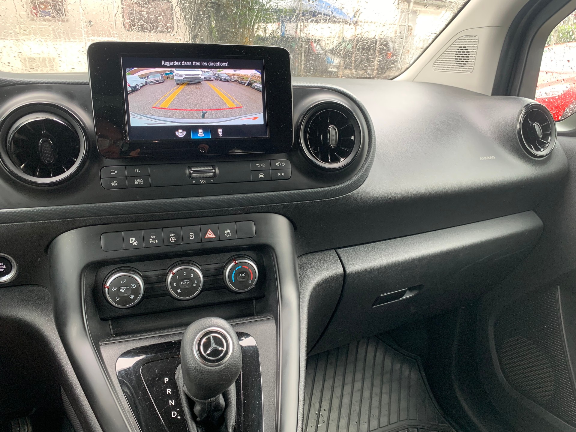 MERCEDES-BENZ Citan 113 Select Aut.-image-12