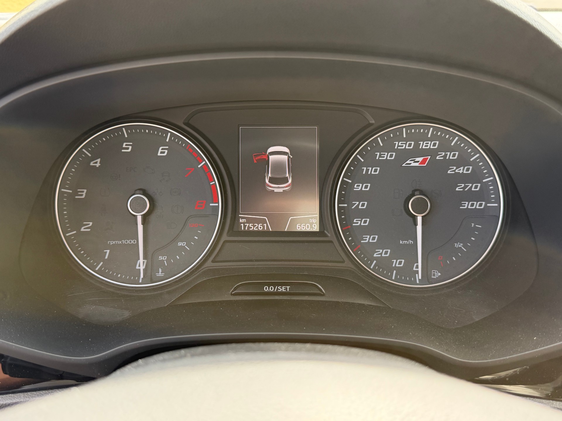 SEAT Leon 2.0 TSI Cupra 290 DSG-image-15