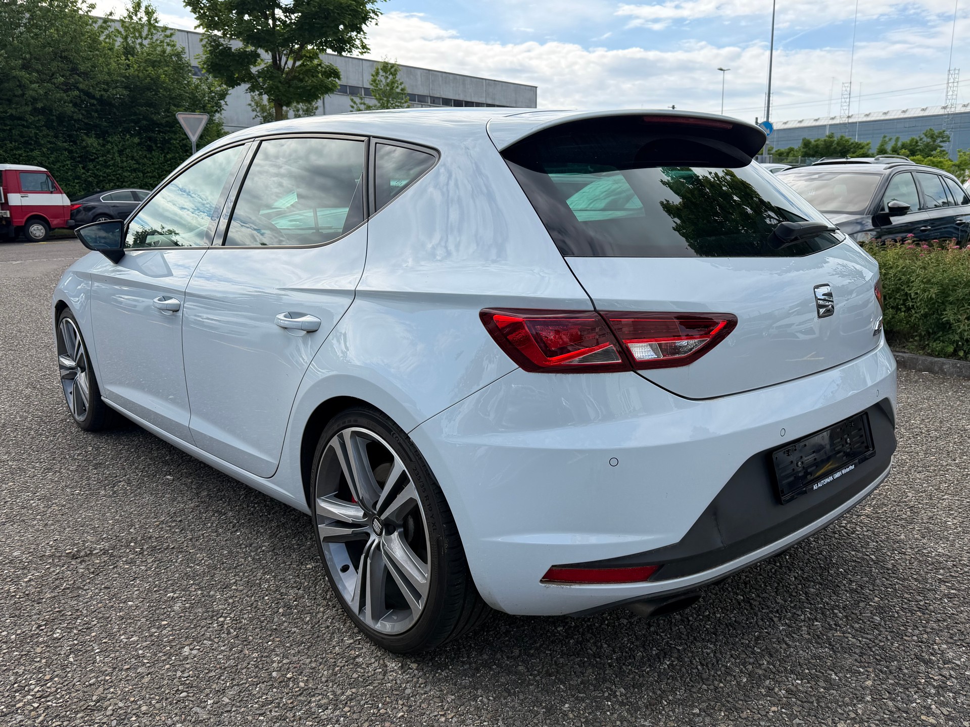 SEAT Leon 2.0 TSI Cupra 290 DSG-image-6