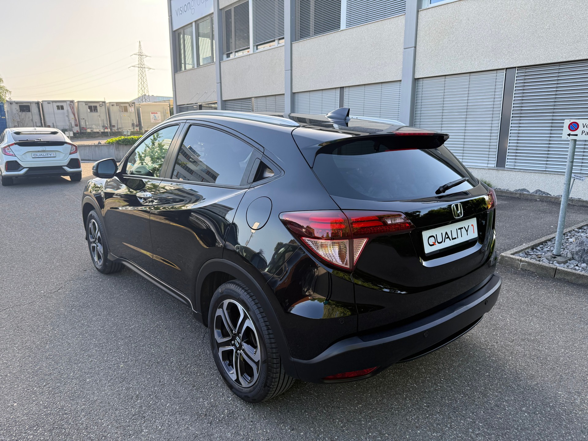 HONDA HR-V 1.5i-VTEC Executive CVT-image-3