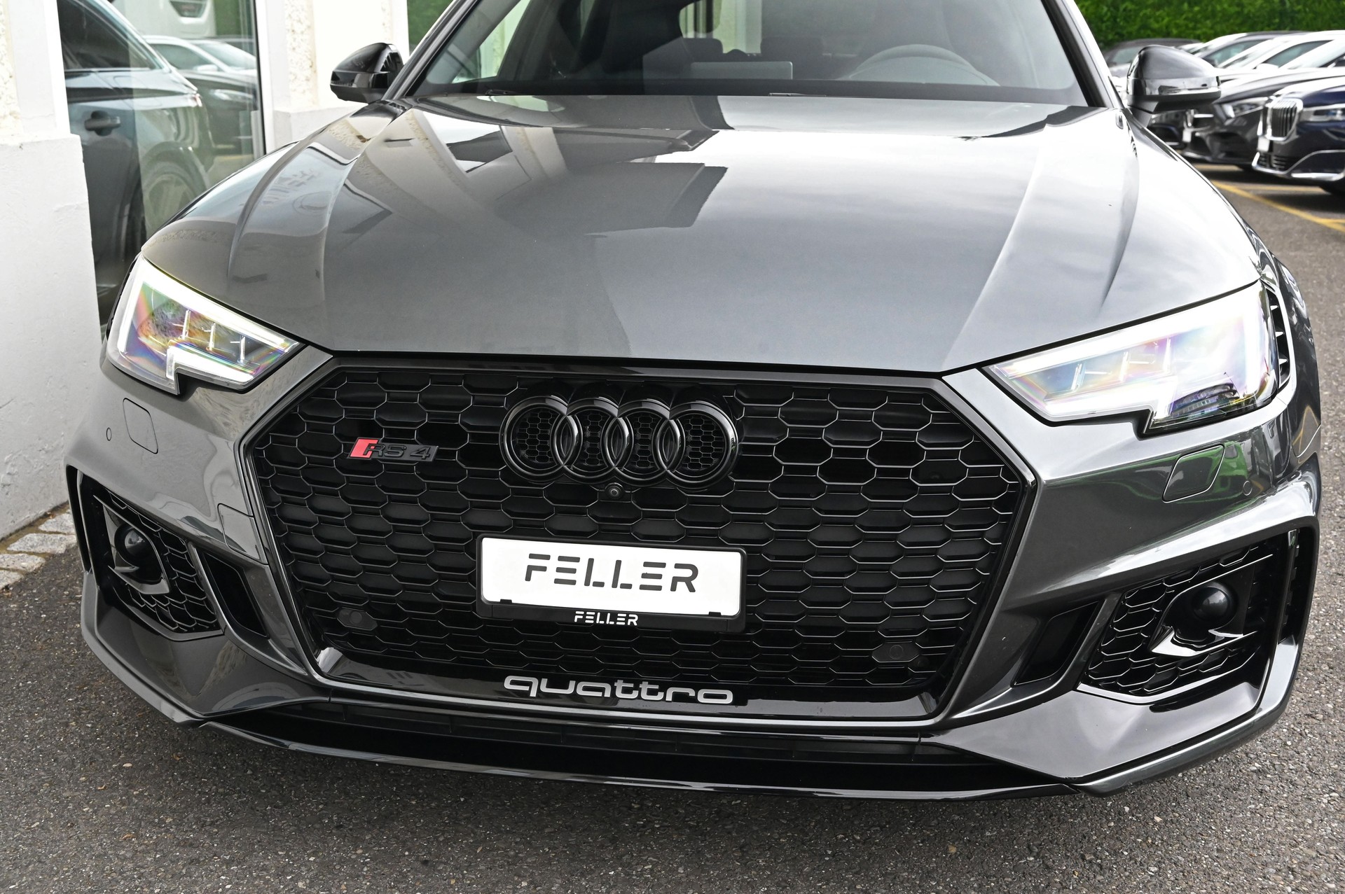 AUDI RS4 Avant 2.9 TFSI quattro tiptronic **8-Fach bereift**-image-3