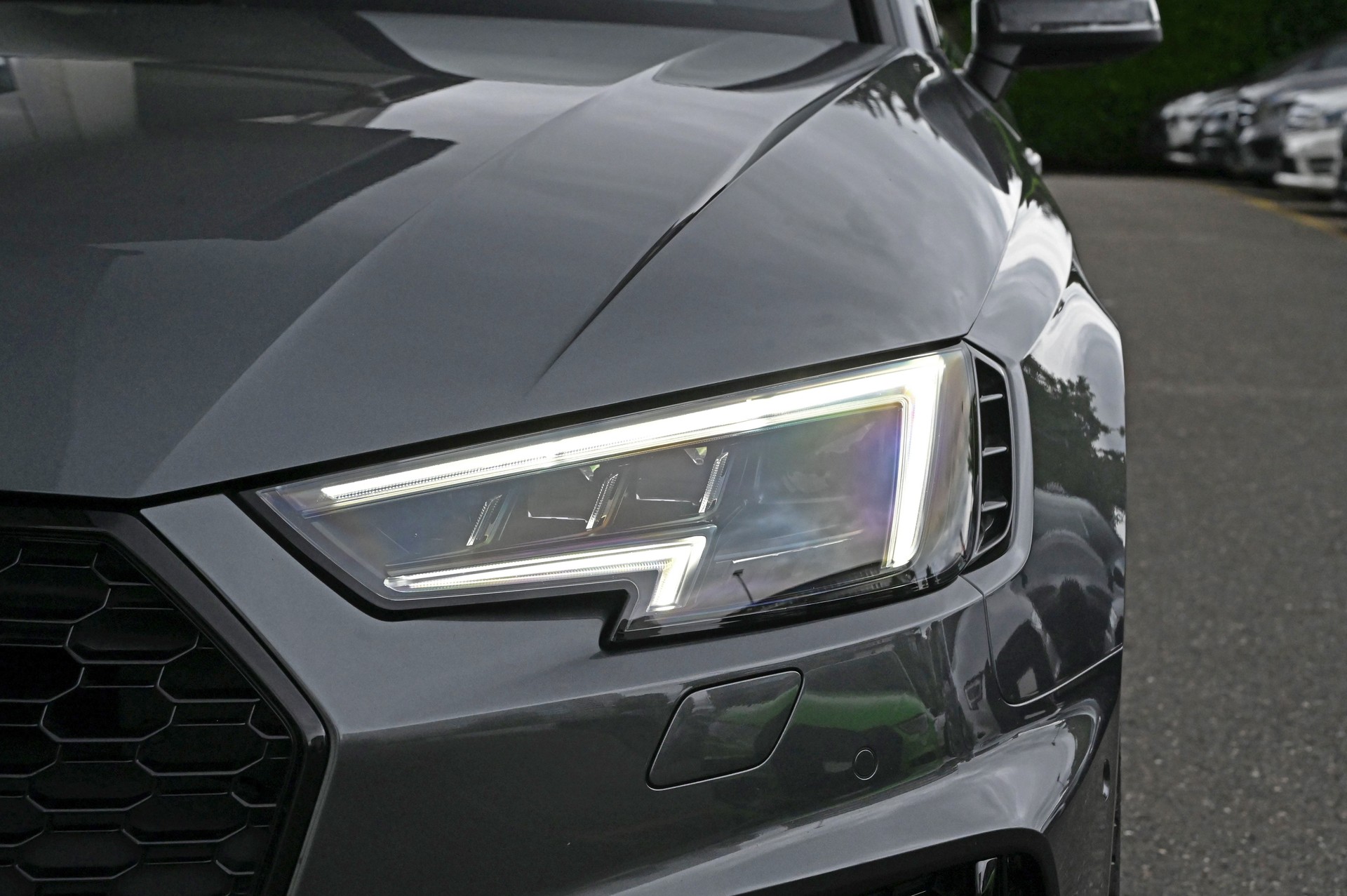 AUDI RS4 Avant 2.9 TFSI quattro tiptronic **8-Fach bereift**-image-4