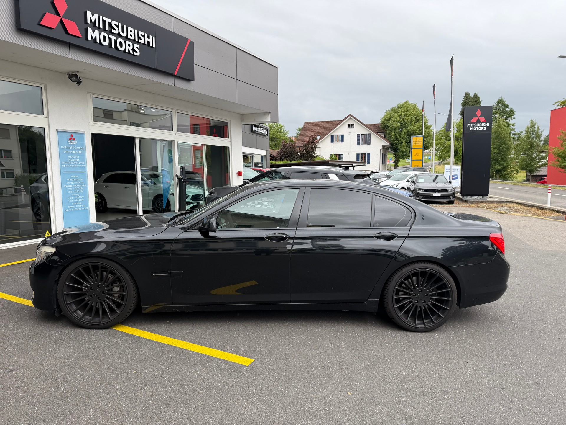 BMW 740d-image-1