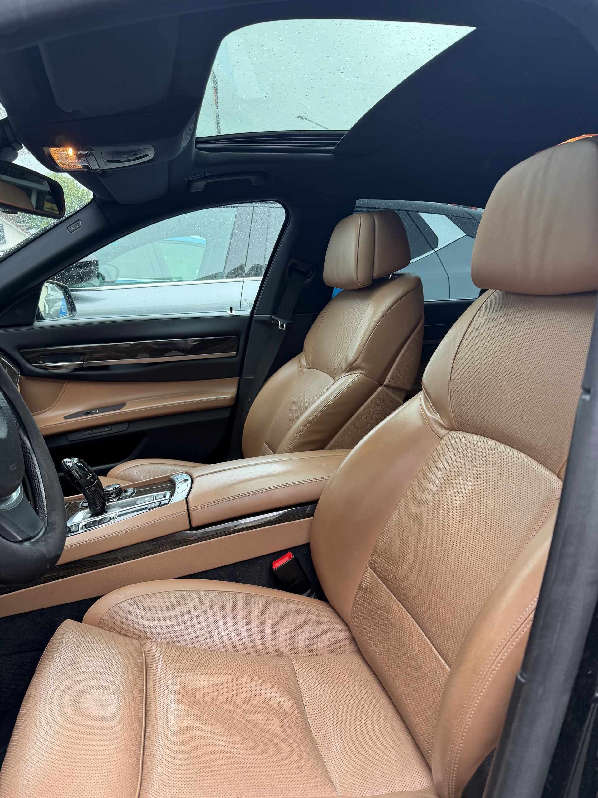 BMW 740d-image-8