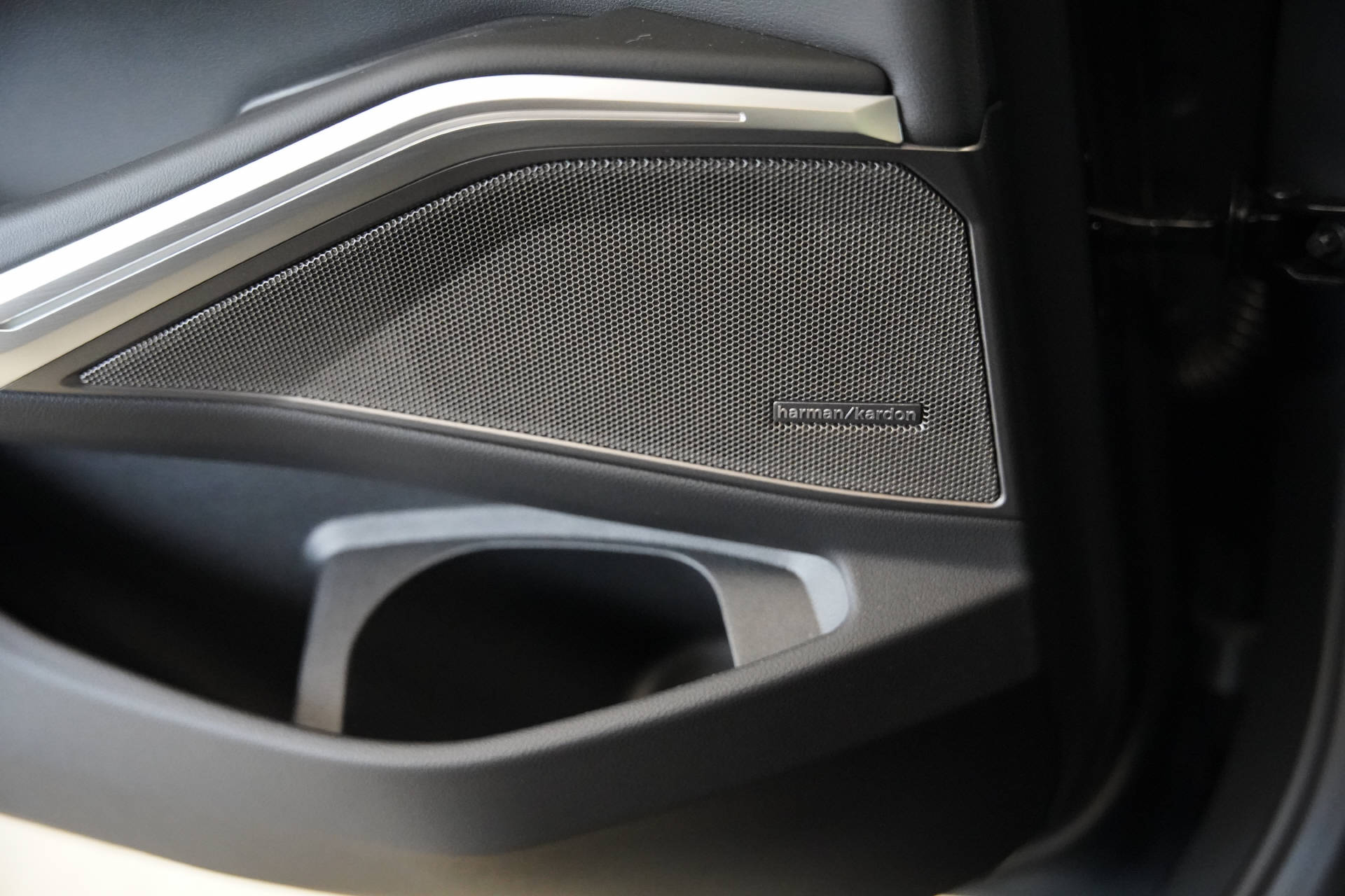 BMW M3 Touring xDrive Competition M LCI Frozen Dark Grey-image-14