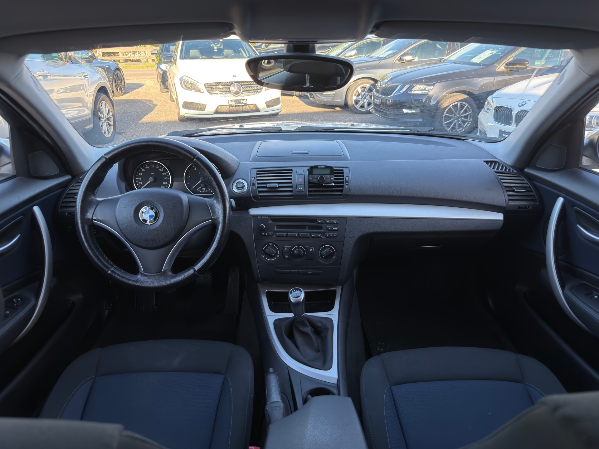 BMW 118d-image-9