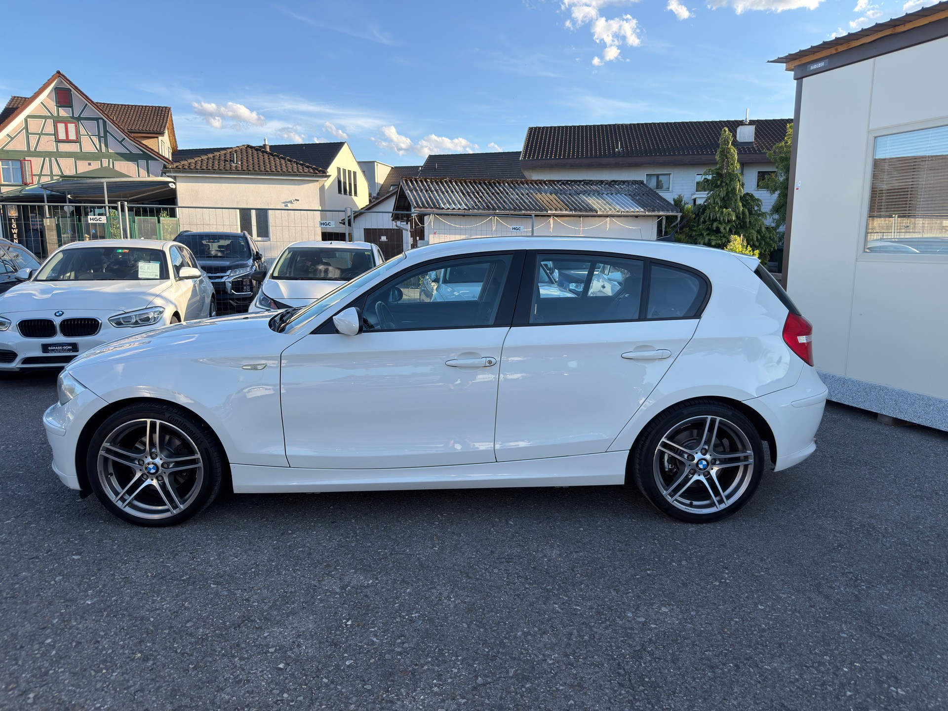 BMW 118d-image-5