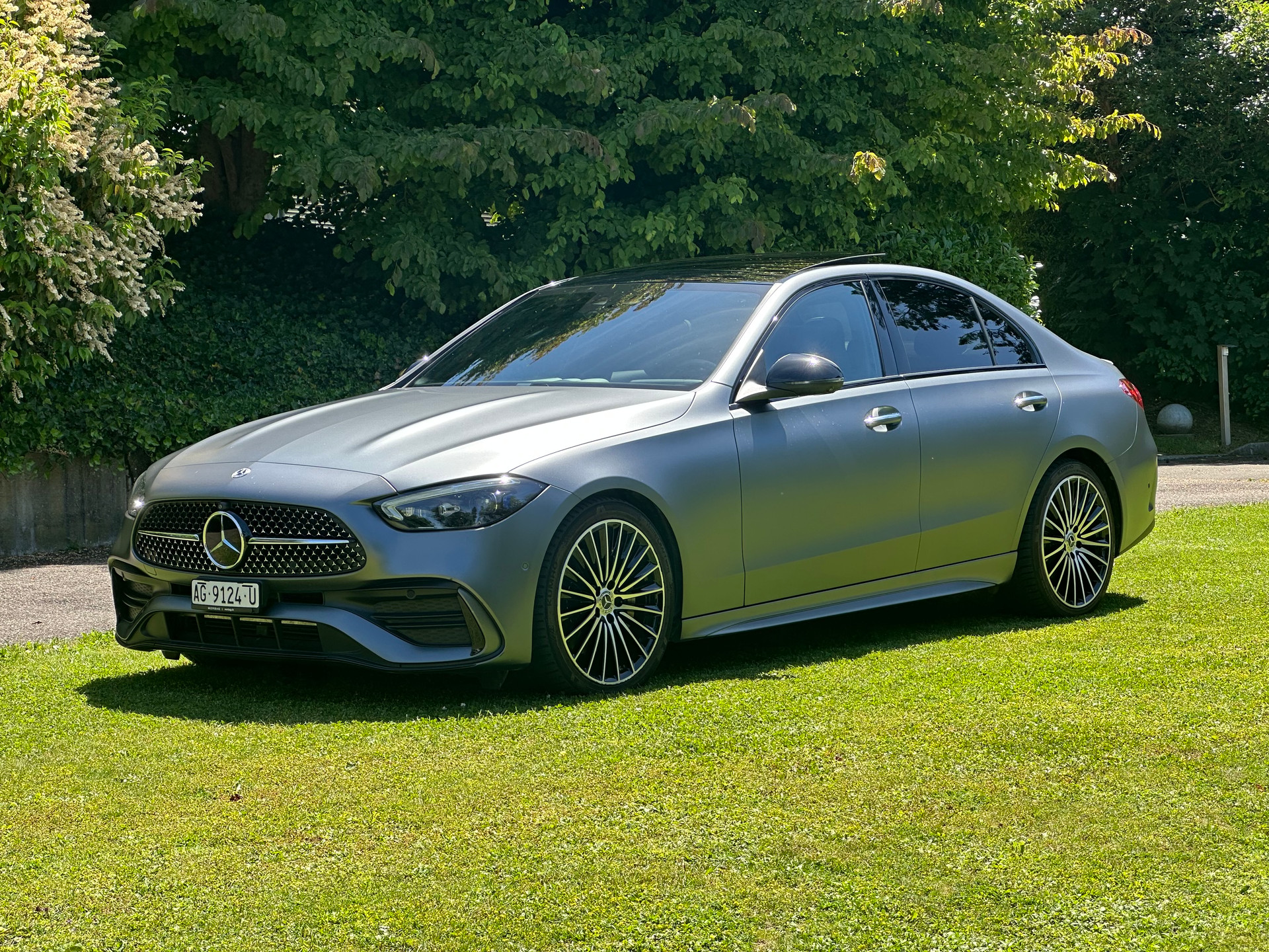 MERCEDES-BENZ C 220 d 4Matic AMG Line* Werksgarantie* Vollausstattung*-image-2