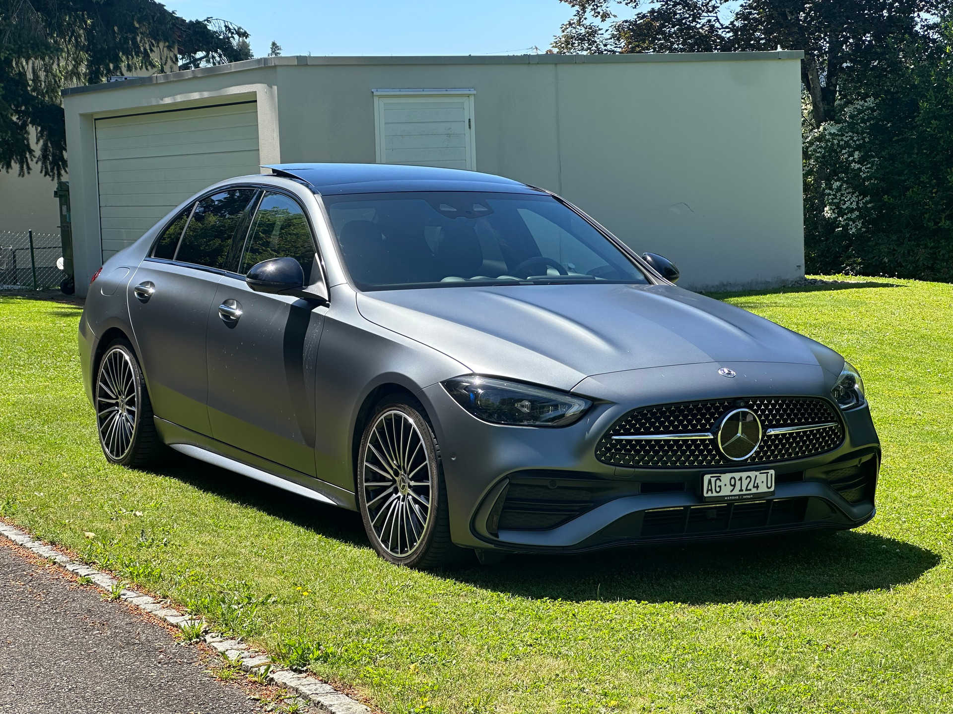 MERCEDES-BENZ C 220 d 4Matic AMG Line* Werksgarantie* Vollausstattung*-image-1