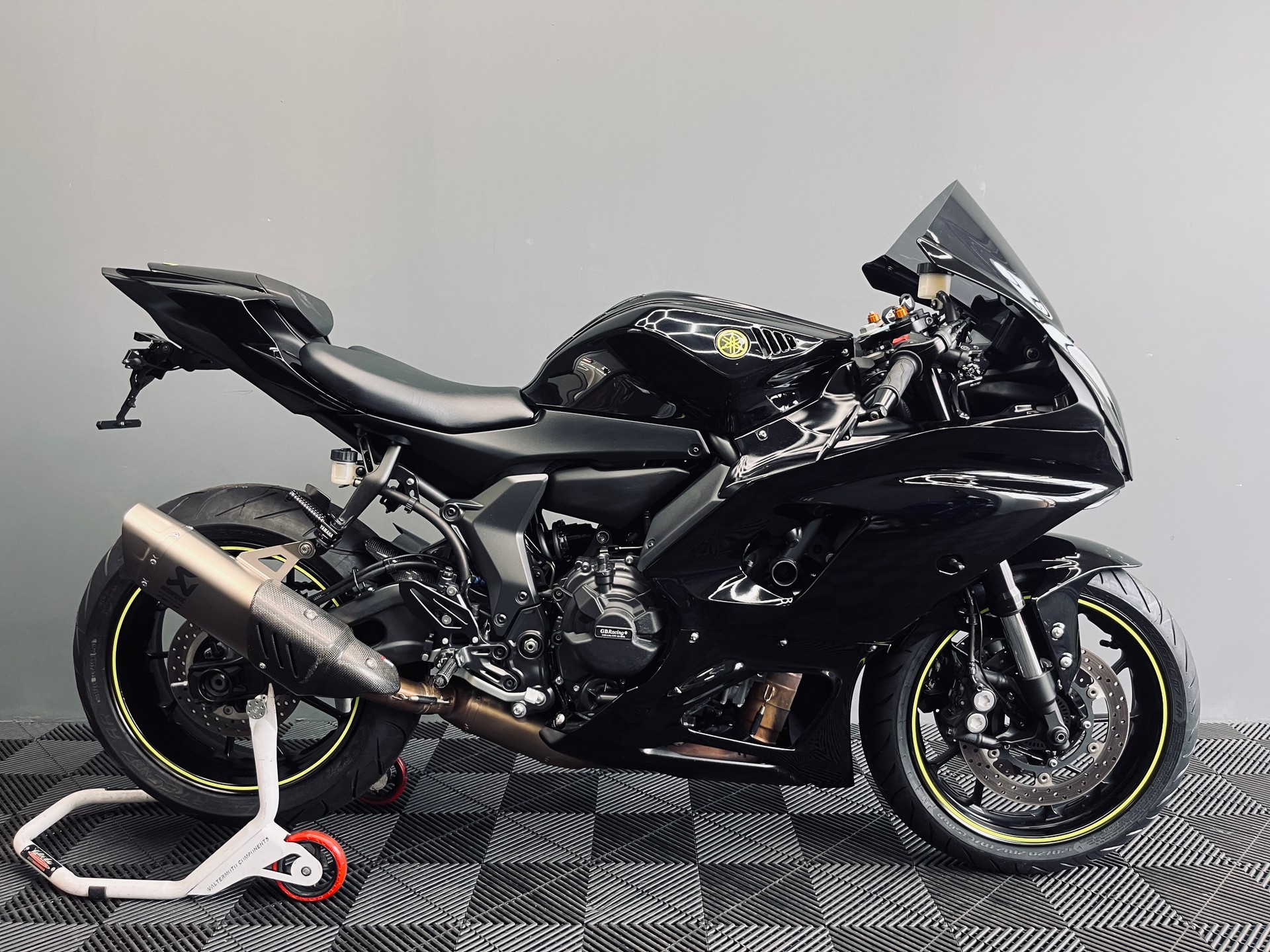 YAMAHA YZF-R7 (35kW)-image-1