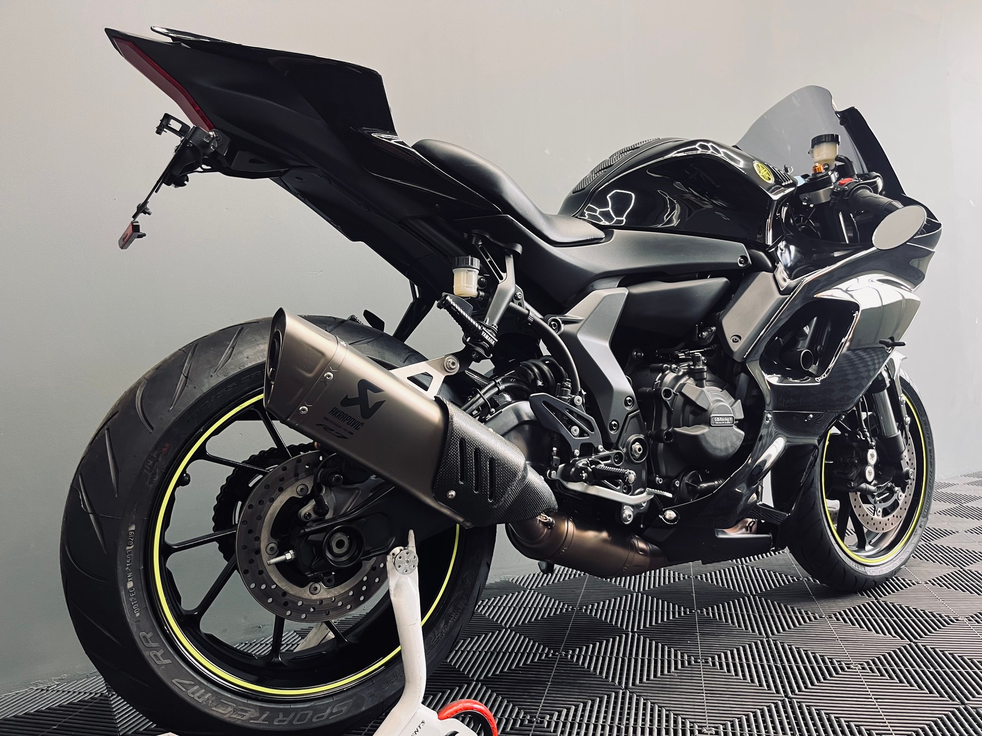 YAMAHA YZF-R7 (35kW)-image-7