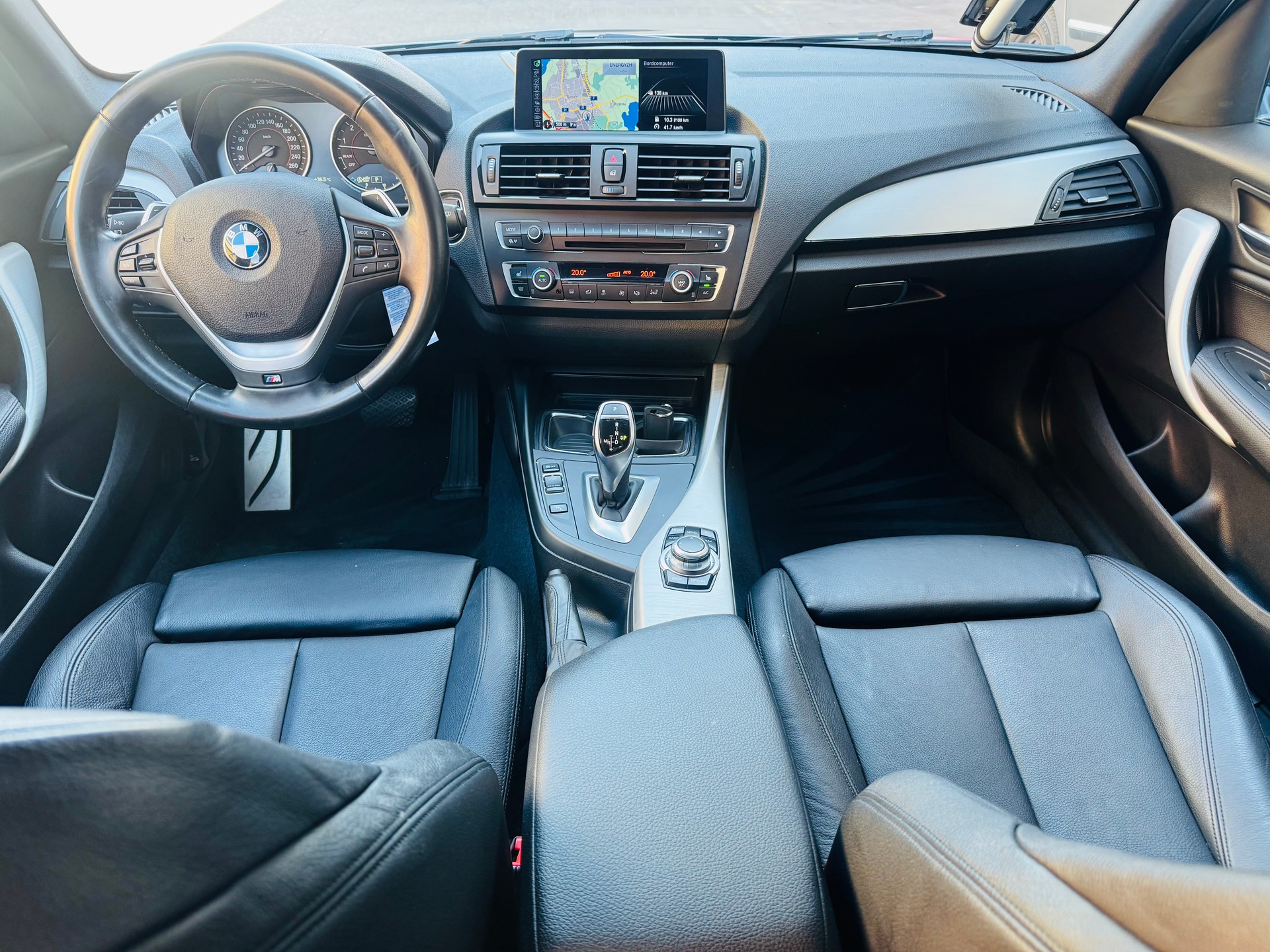 BMW M135i xDrive Steptronic-image-2