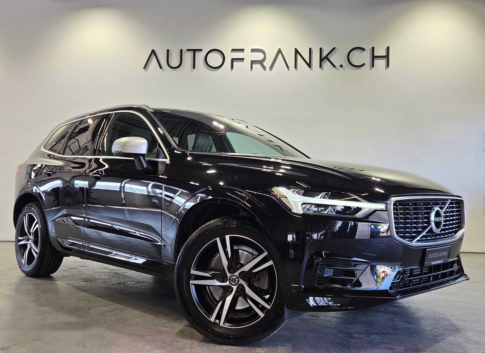 VOLVO XC60 2.0 T6 R-Design AWD