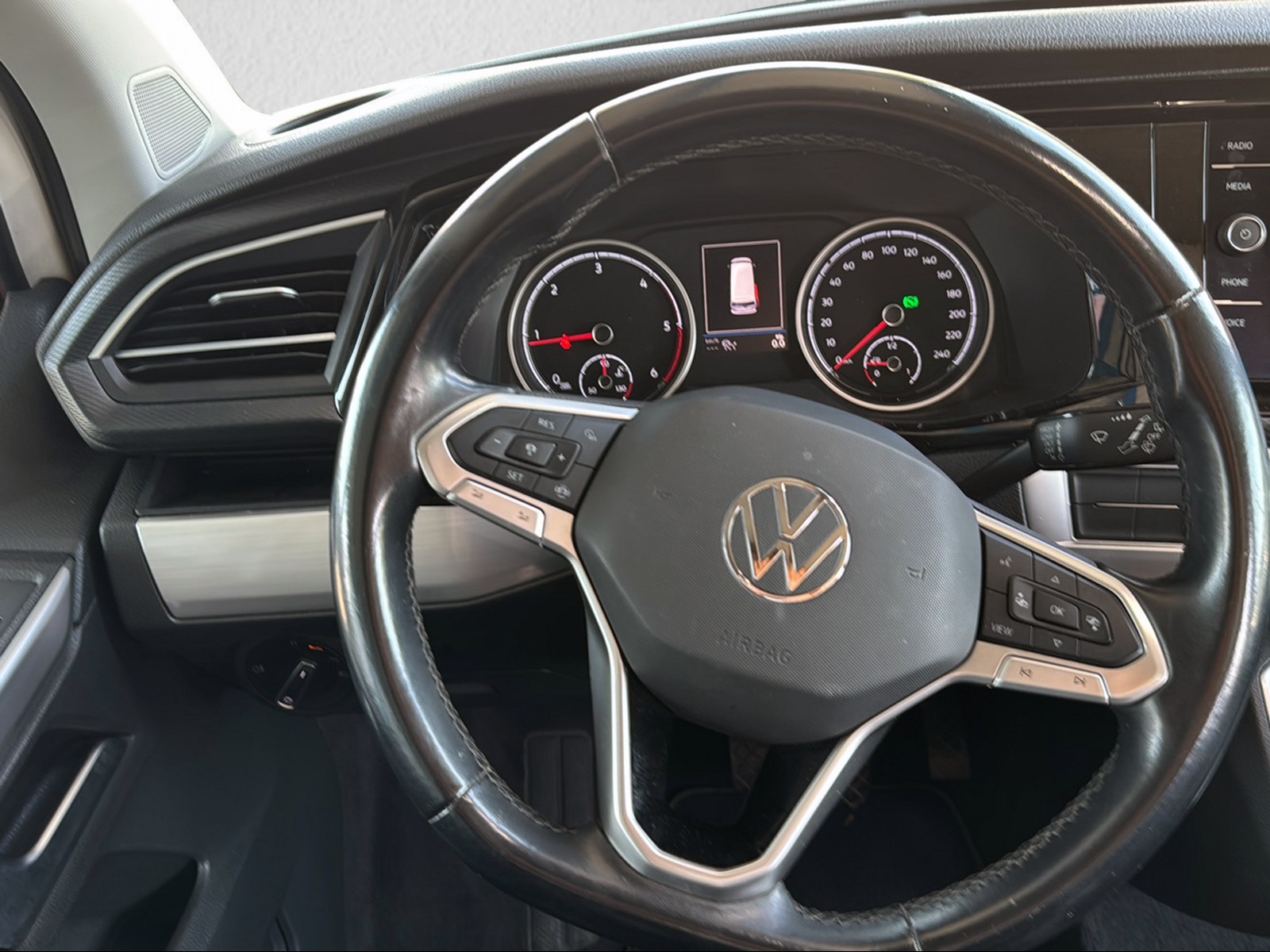 VW T6.1 Multivan 2.0 TDI Family DSG-image-7