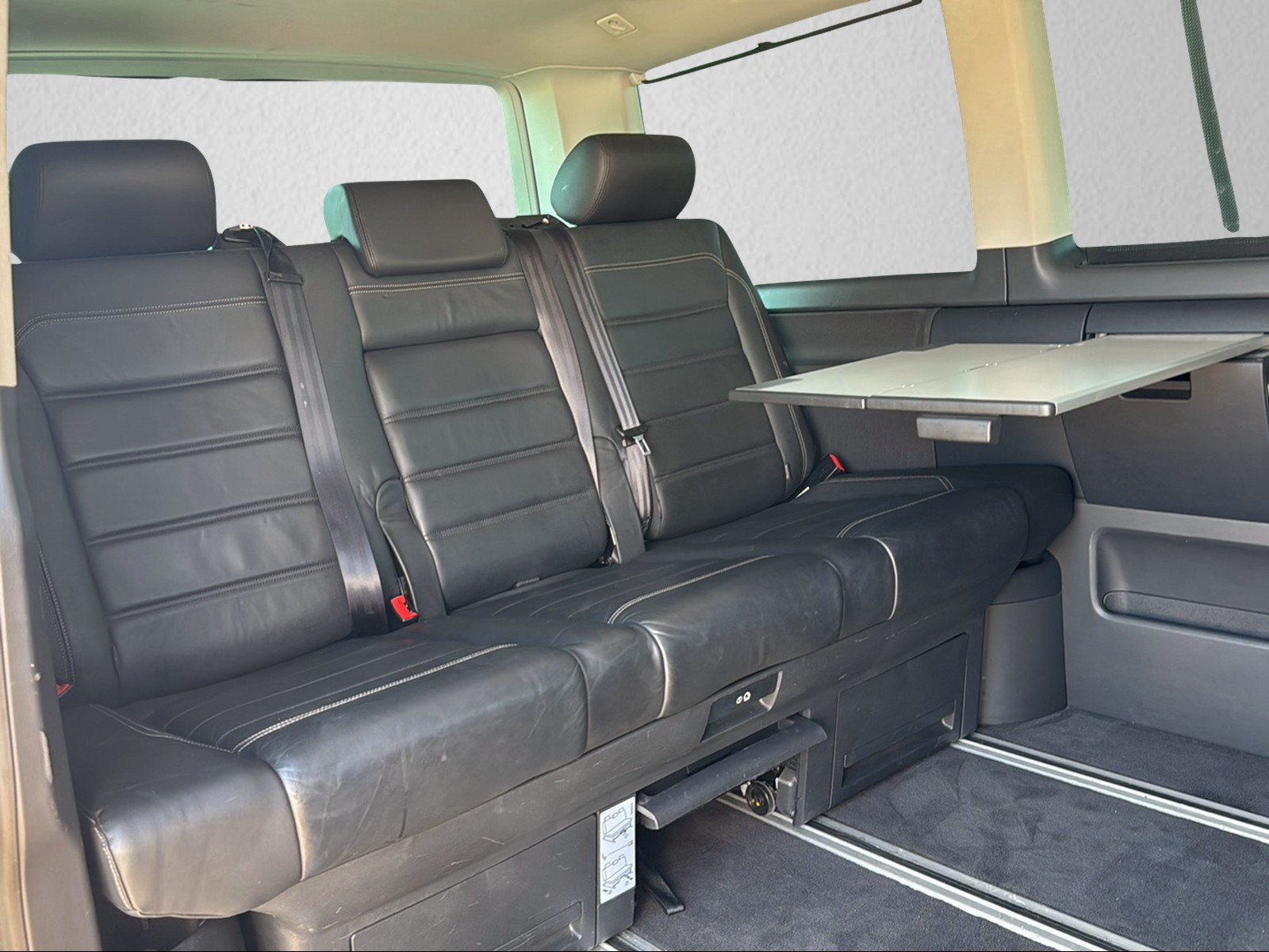VW T6.1 Multivan 2.0 TDI Family DSG-image-10