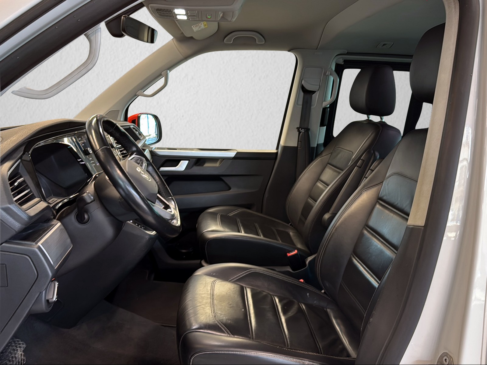 VW T6.1 Multivan 2.0 TDI Family DSG-image-5