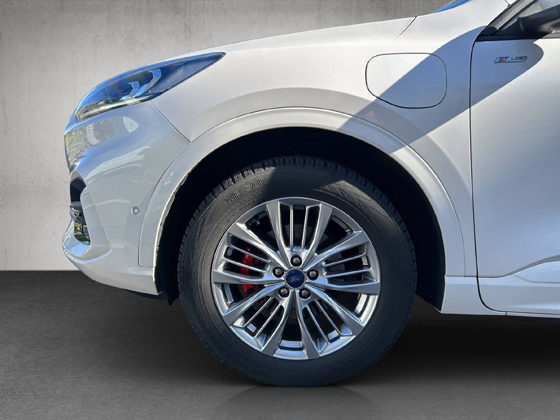 FORD Kuga 2.5 Plug-in Hybrid ST-Line X-image-25