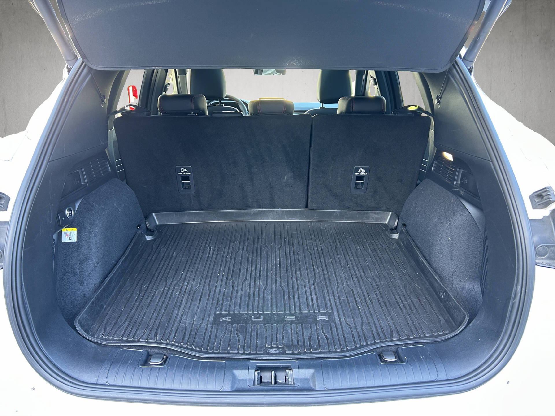 FORD Kuga 2.5 Plug-in Hybrid ST-Line X-image-20