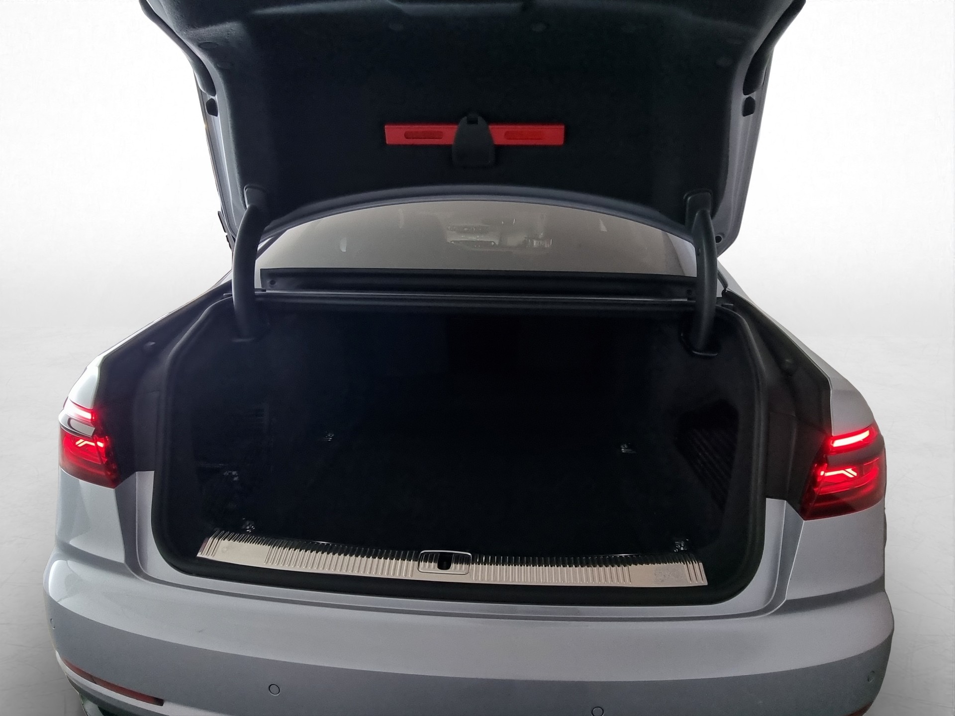 AUDI A8 3.0 TFSI V6 quattro 8-Gang tiptronic-image-15
