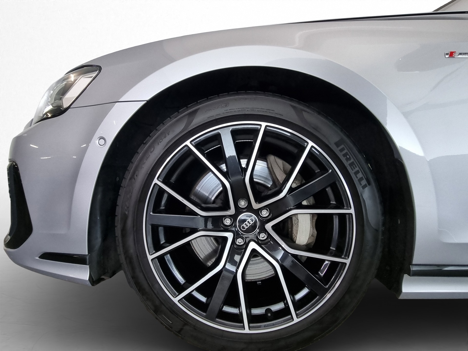 AUDI A8 3.0 TFSI V6 quattro 8-Gang tiptronic-image-14