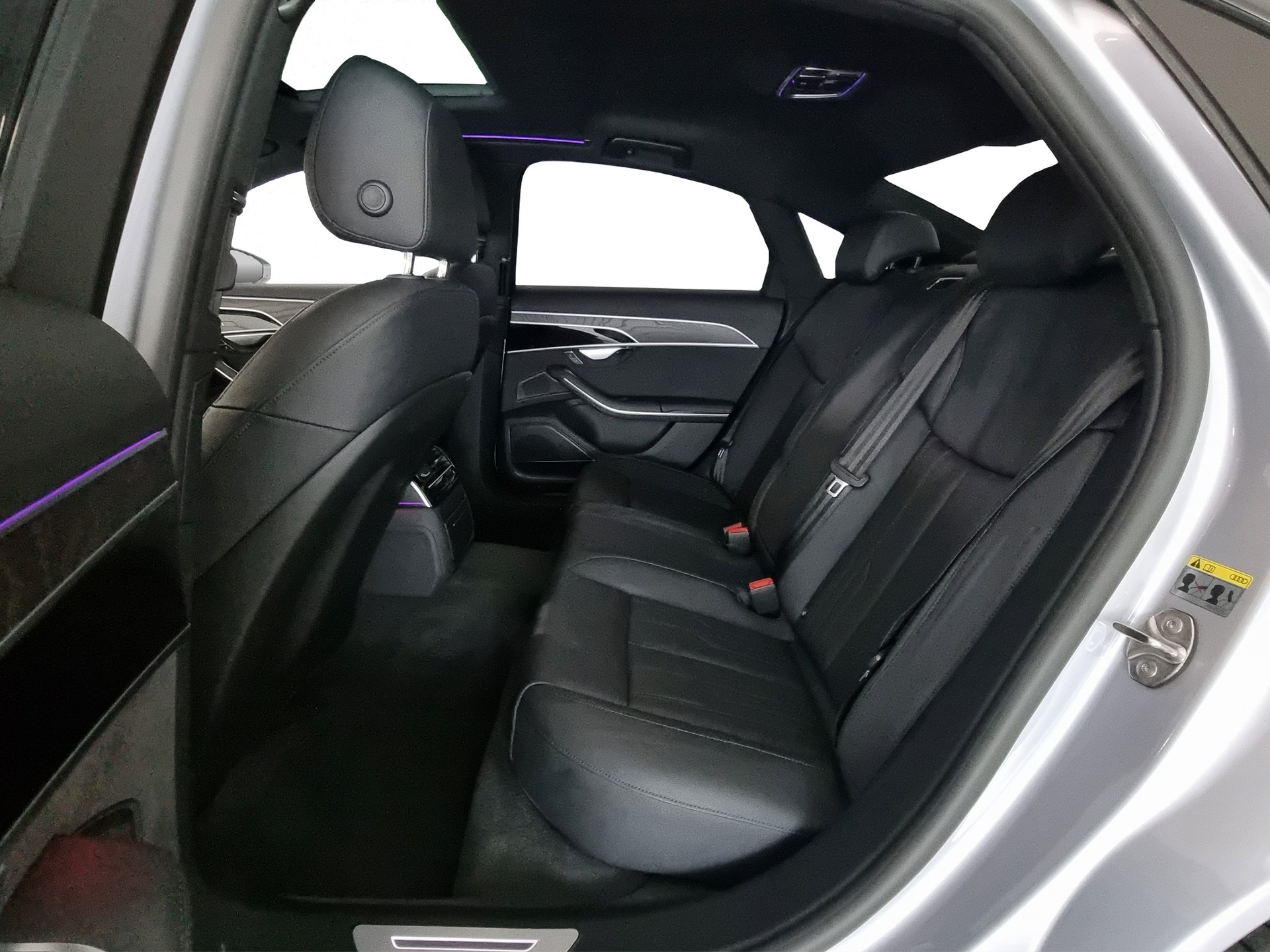 AUDI A8 3.0 TFSI V6 quattro 8-Gang tiptronic-image-5